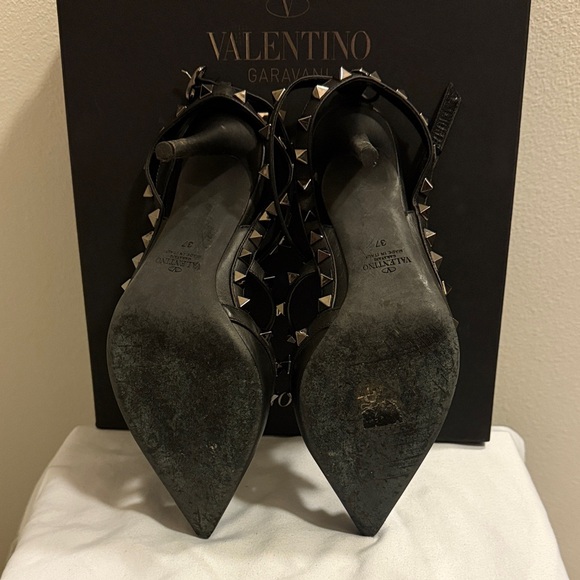 Valentino Garavani Black Rockstud Heels - Picture 6 of 6